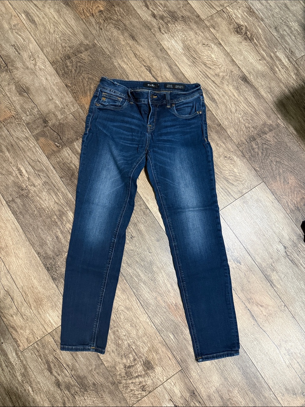 Miss Me Indigo Skinny Jeans with Subtle Fade